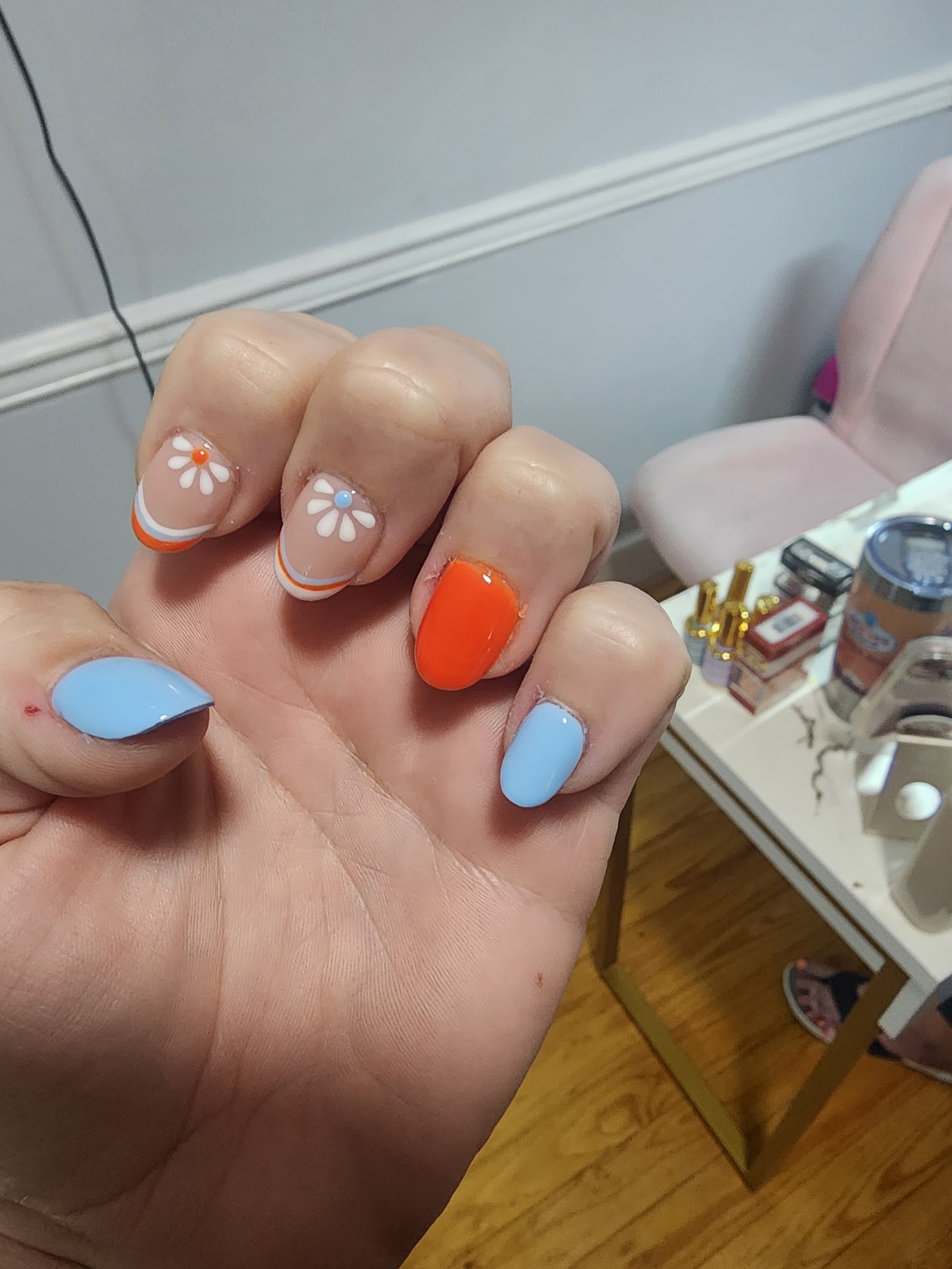Brushed Nail Studio logo